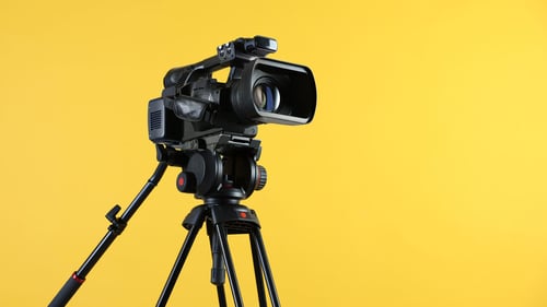 How to Get Busy B2B Executives on Camera: Interview Tips and Tricks